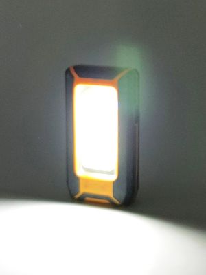 5W 400 Lumen COB LED Rechargeable Work Light