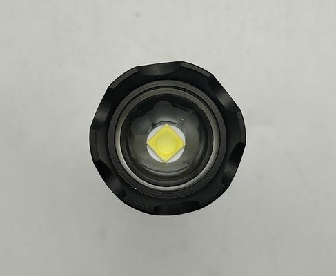 400lm LED Flashlight 4hrs Running Time 164g 4.4x14.1(15.8)Cm IPX5 Zoom Adjustable