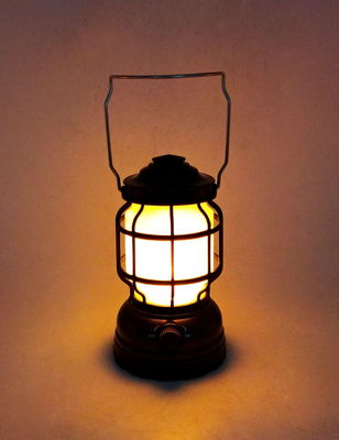 10.5x10.5x18.3cm LED Emergency Lantern With Metal Handle ABS PS Plastic Metal