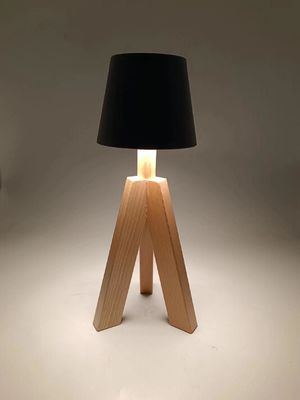 Rechargeable Wooden Base Battery Operated Night Light For Nursery 200lm