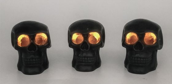 7*8.7*8.1cm  Wax Skull LED Gift Light With CR2032 Button Cell Battery